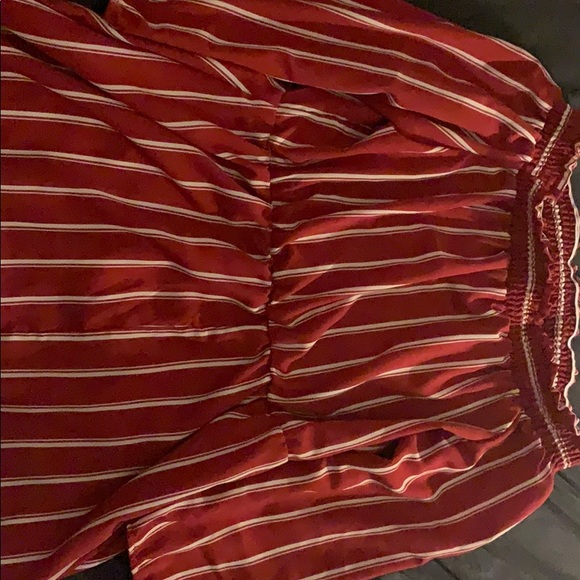 Off the shoulder dress - Picture 3 of 3